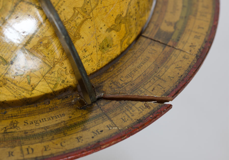Shrinkage damage on a period globe